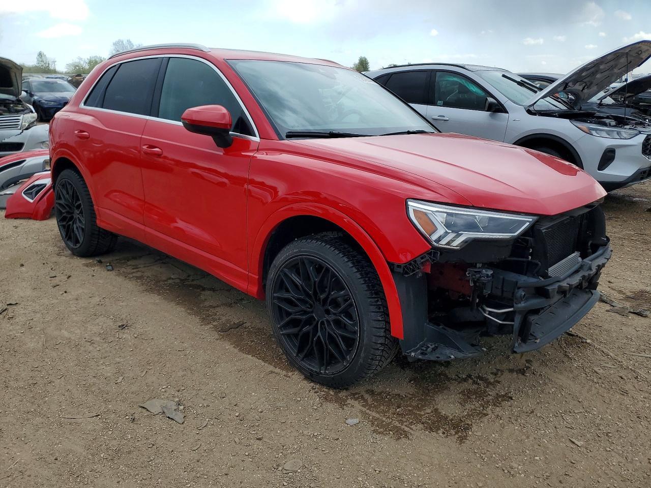 2019 Audi Q3 Premium Plus - Фото 4