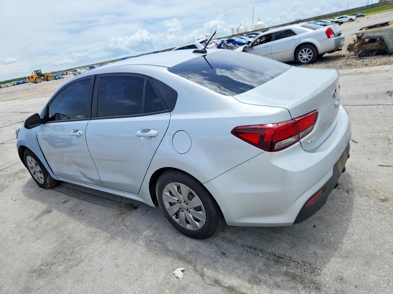 2020 Kia Rio Lx - Фото 2