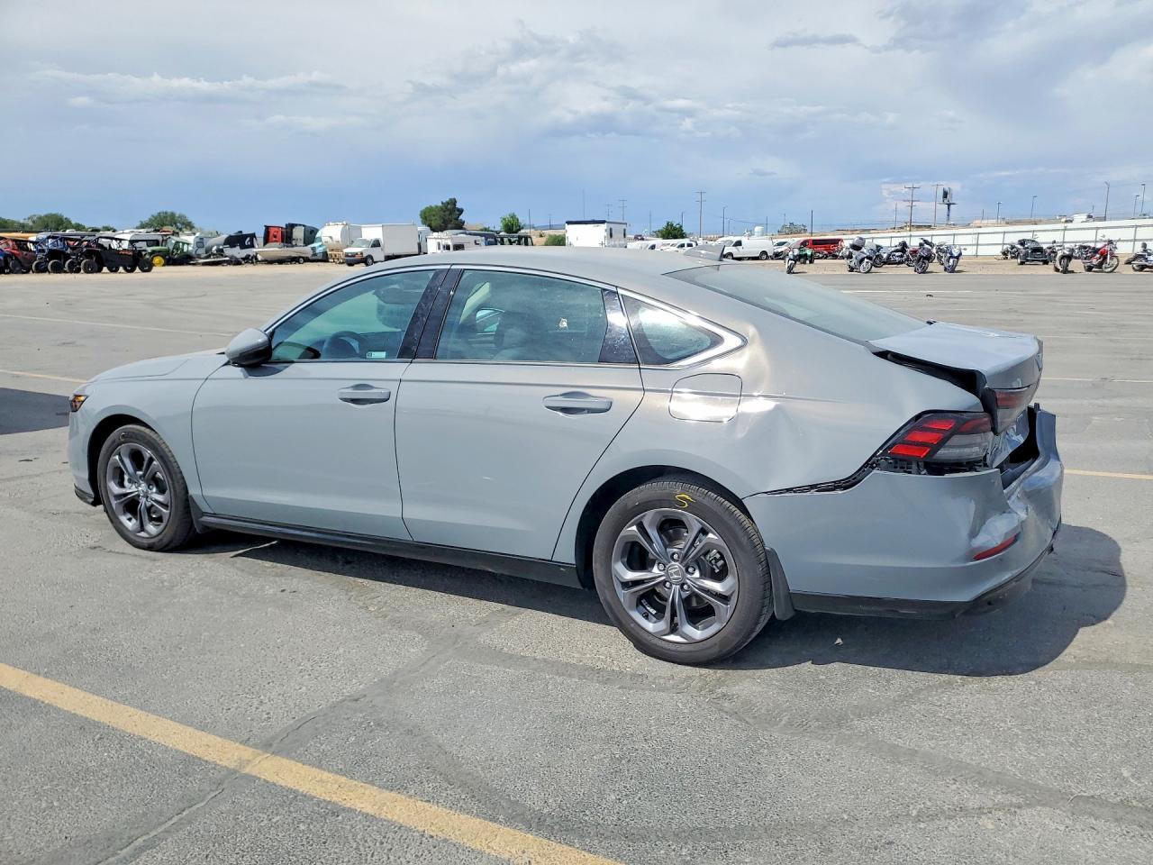 2025 Honda Accord Hybrid Exl - Image 2
