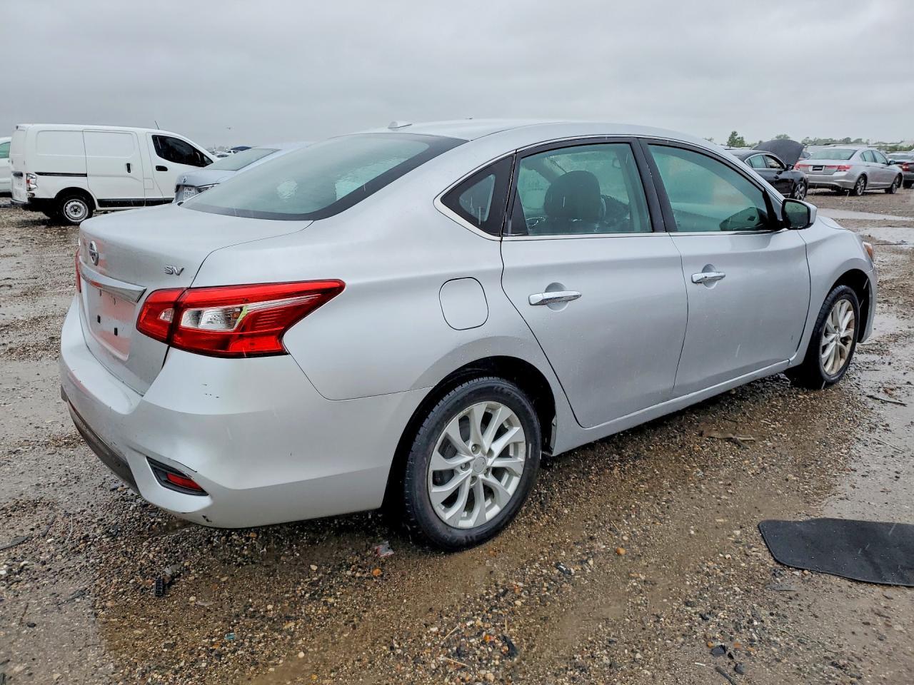 2019 Nissan Sentra Sv - Фото 3