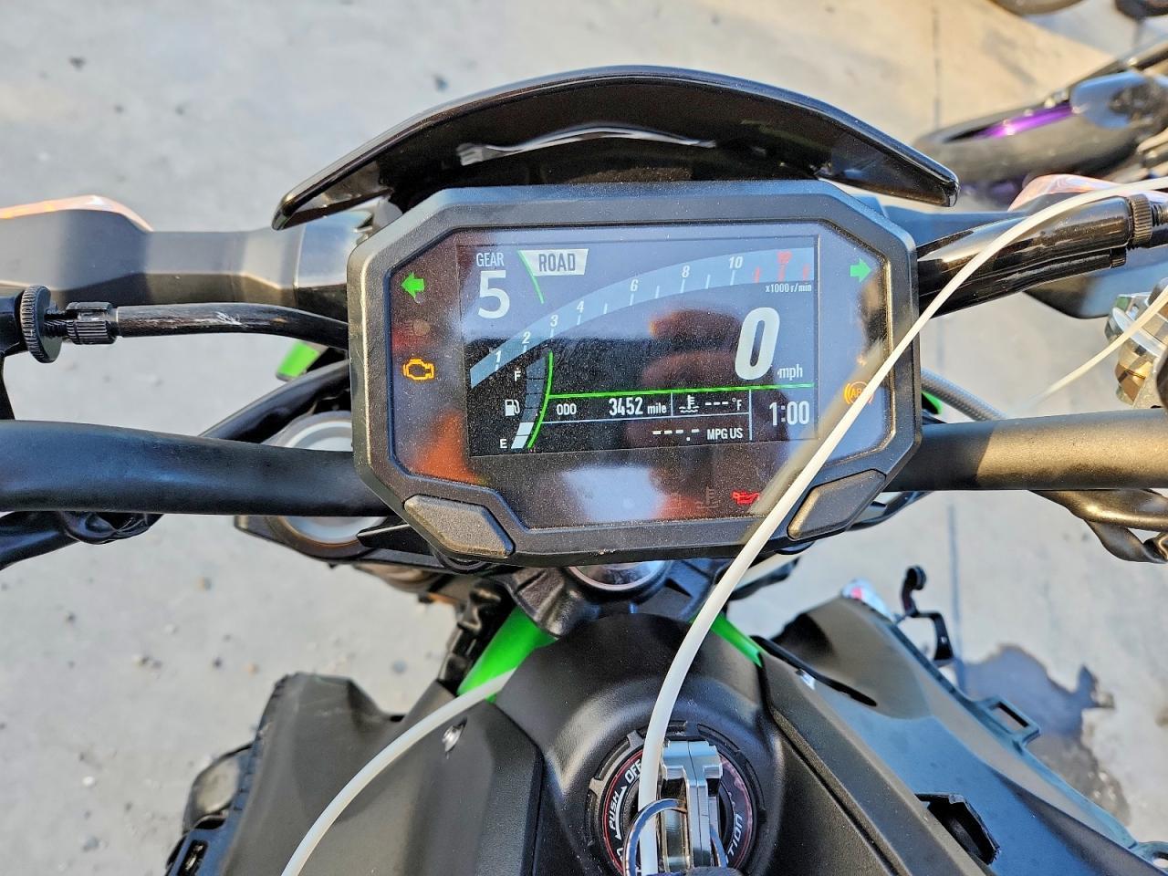 2024 Kawasaki Zr900 M - Фото 7