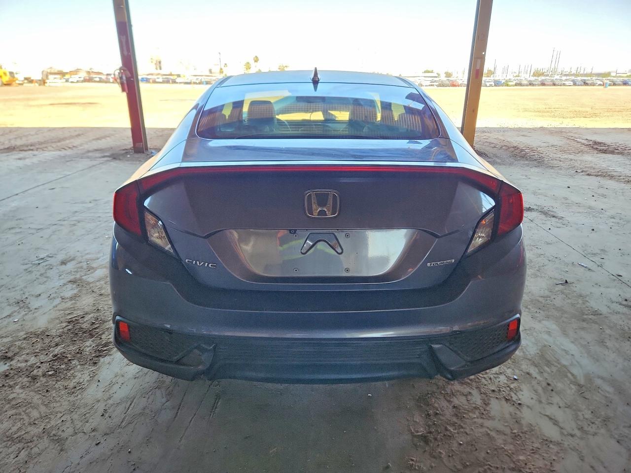 2016 Honda Civic Touring - Image 6