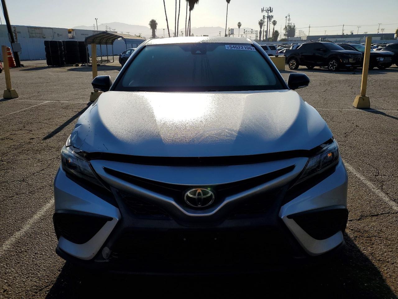 2021 Toyota Camry Se Nightshade - Фото 5