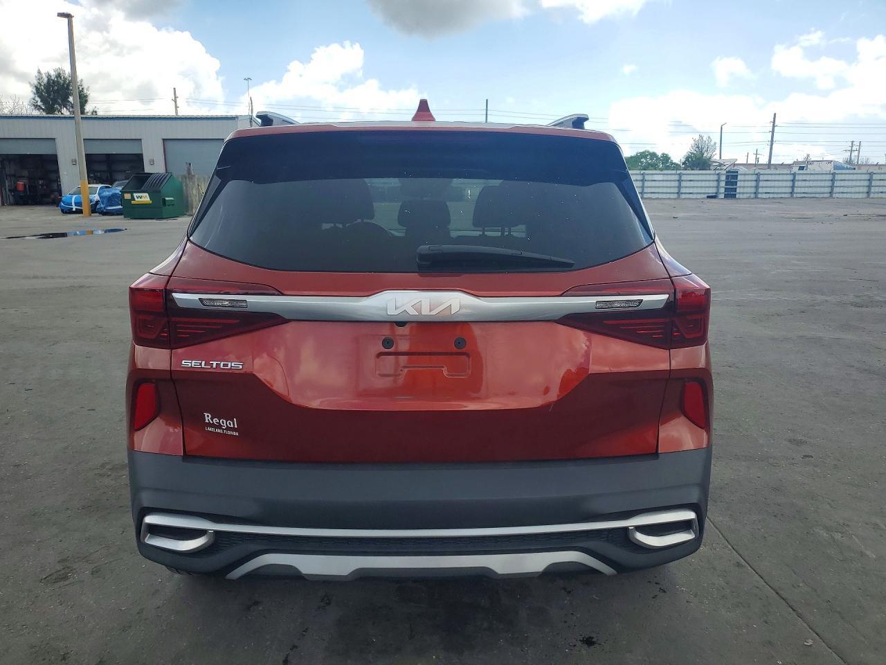 2023 Kia Seltos S - Image 6