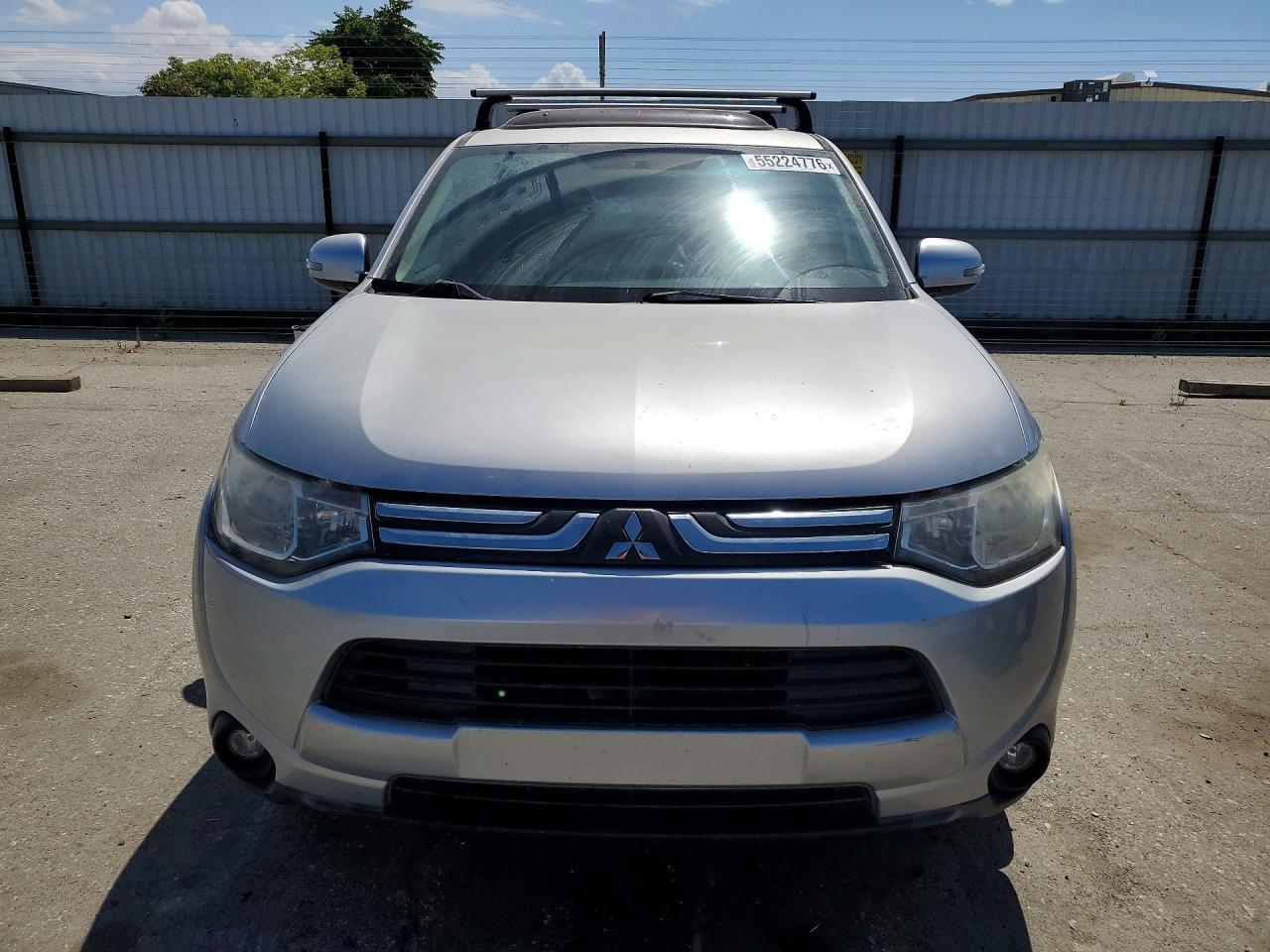 2014 Mitsubishi Outlander - Image 5