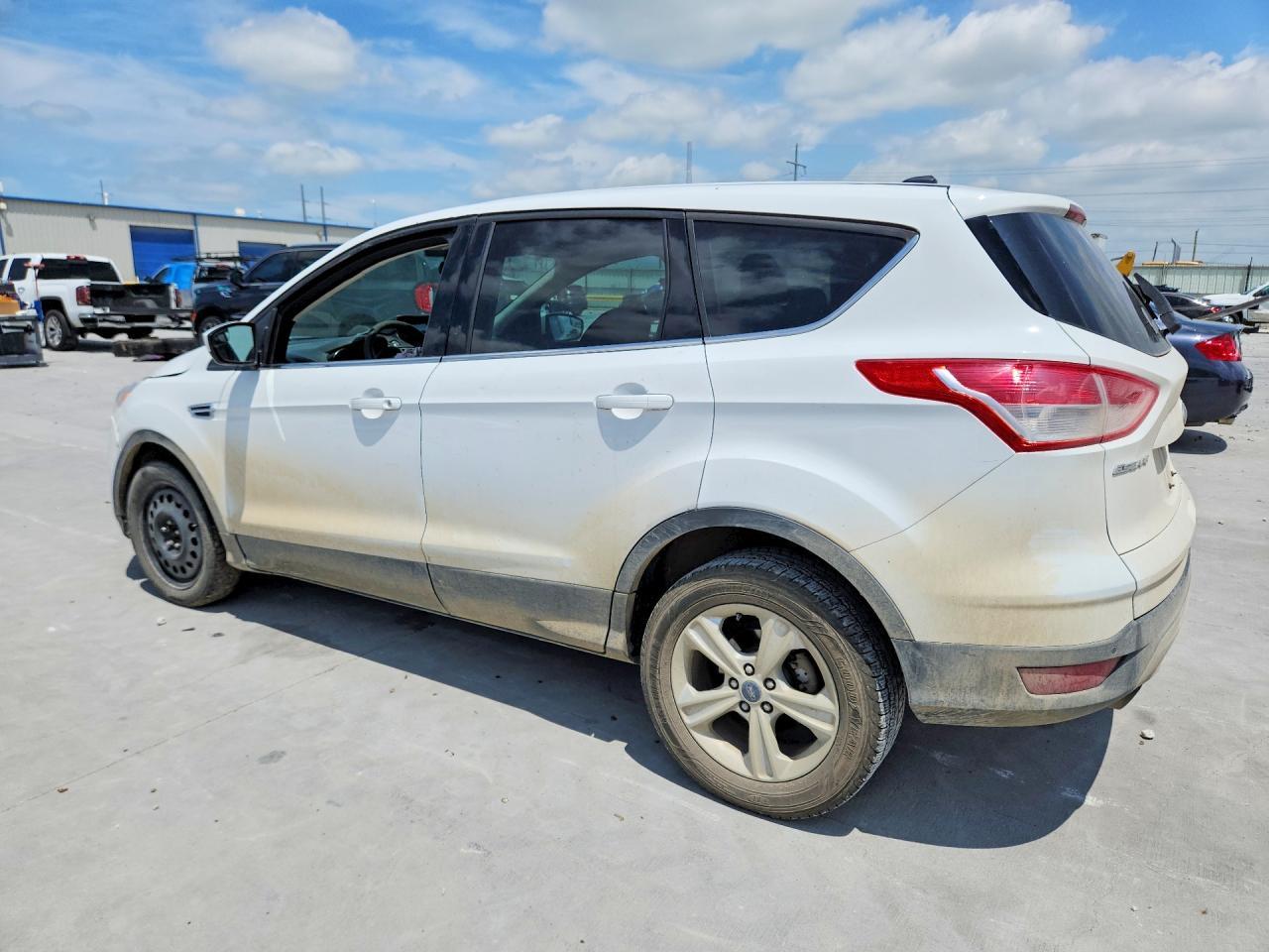 2014 Ford Escape Se - Фото 2
