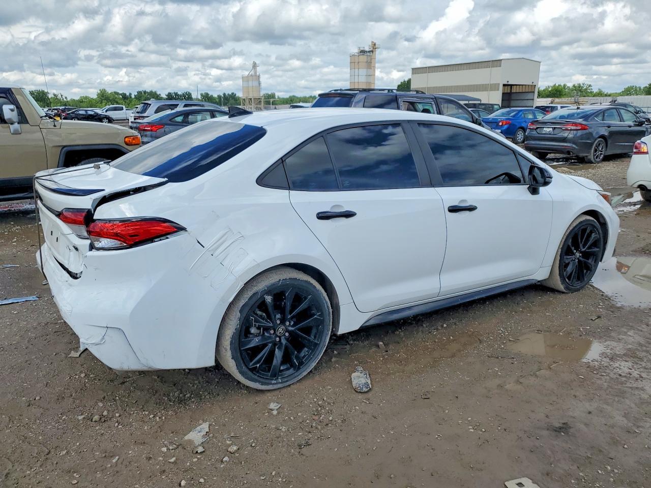 2021 Toyota Corolla Se Nightshade Edition - Image 3