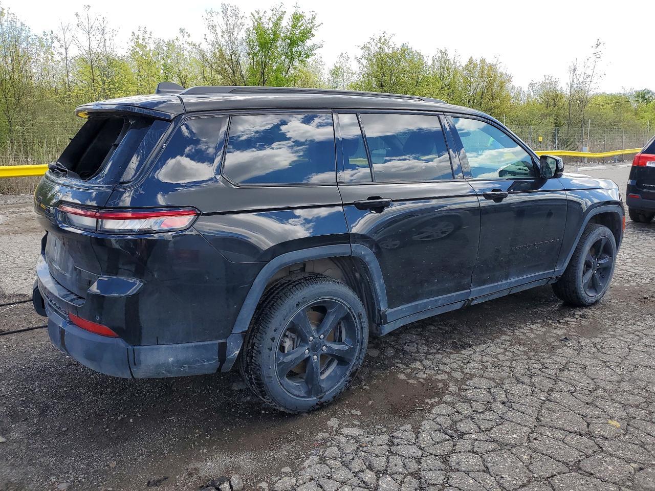 2024 Jeep Grand Cherokee L Laredo - Image 3