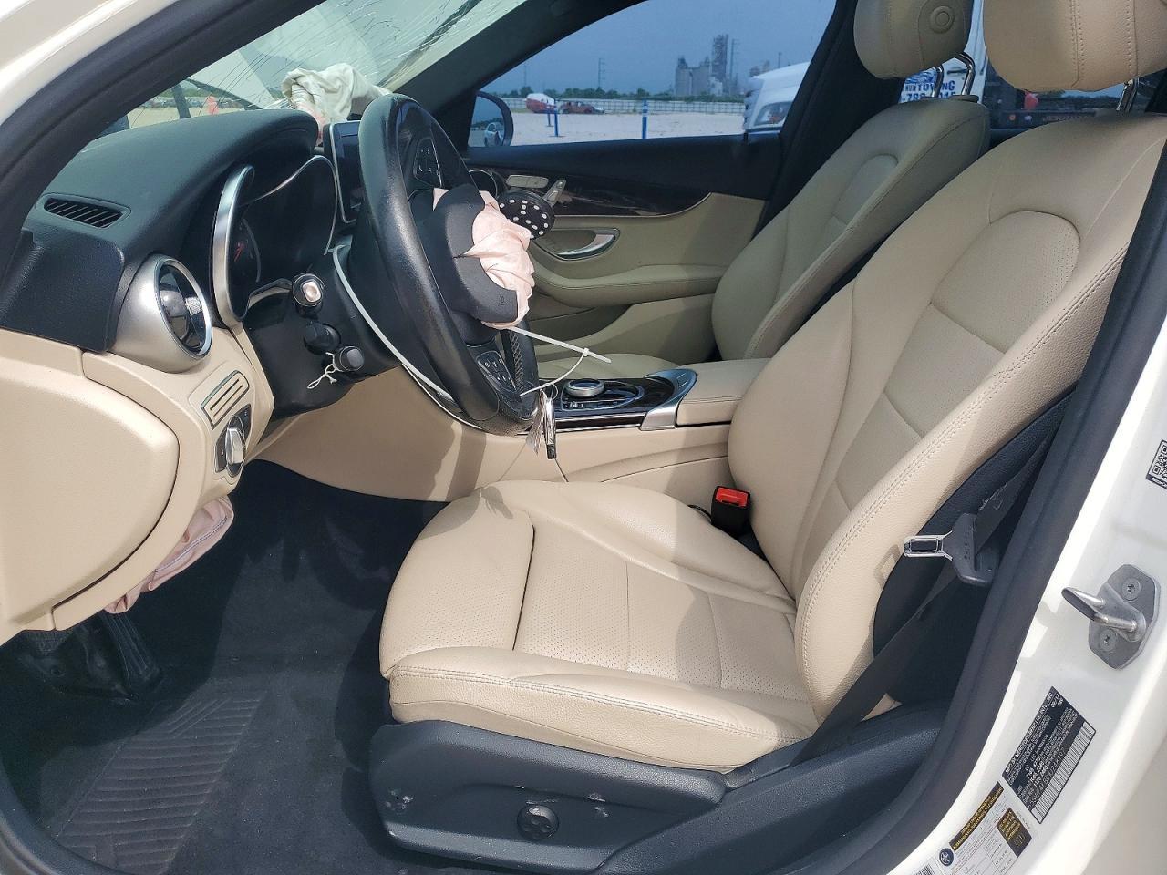 2018 Mercedes-Benz C 300 4Matic - Image 7