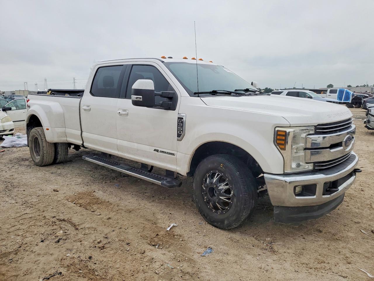 2018 Ford F350 Super Duty - Image 4