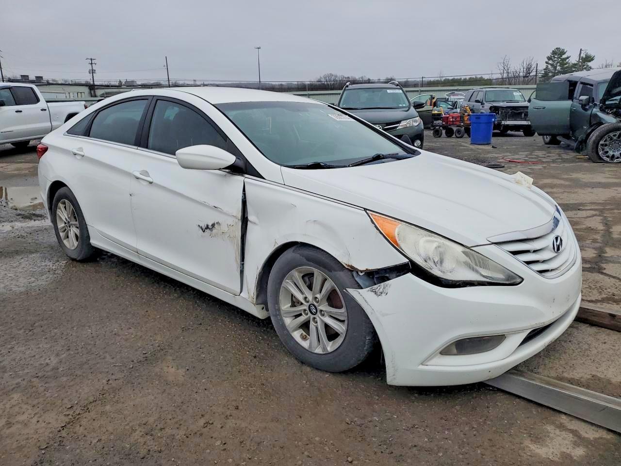 2013 Hyundai Sonata Gls - Image 4