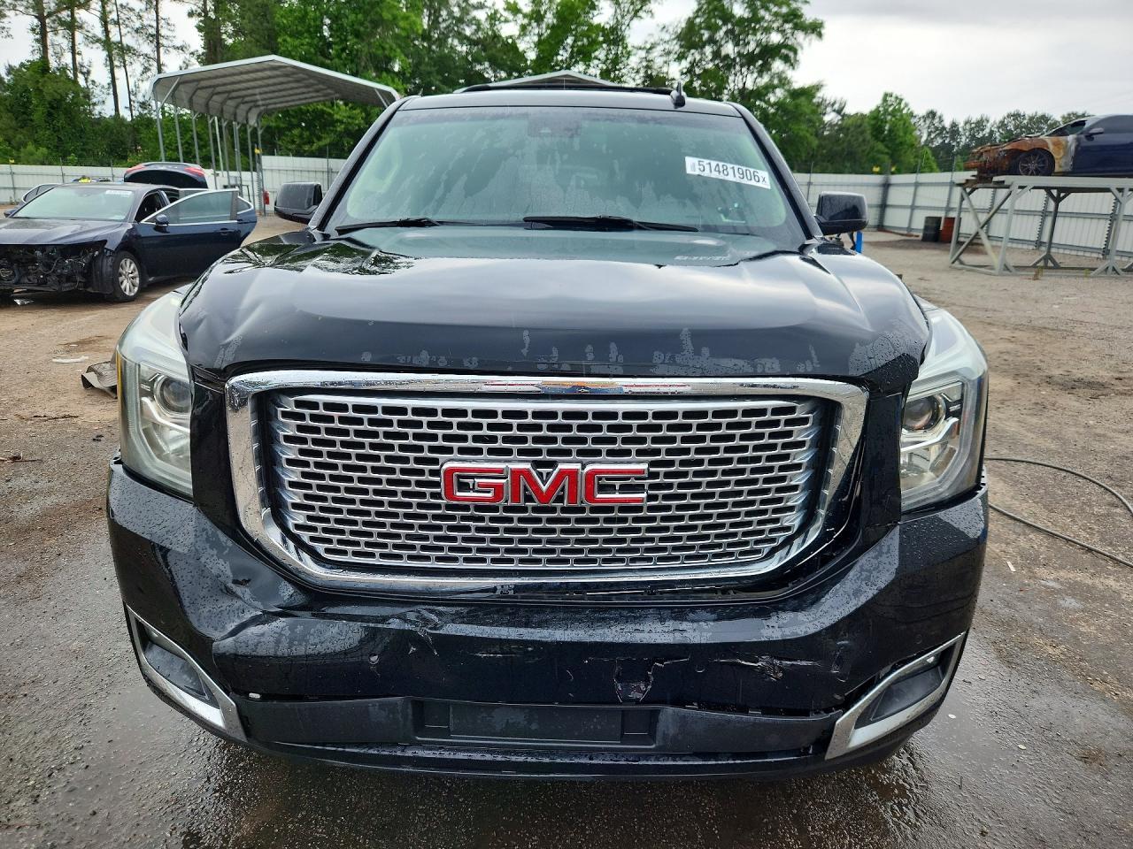 2015 GMC Yukon Denali - Image 5