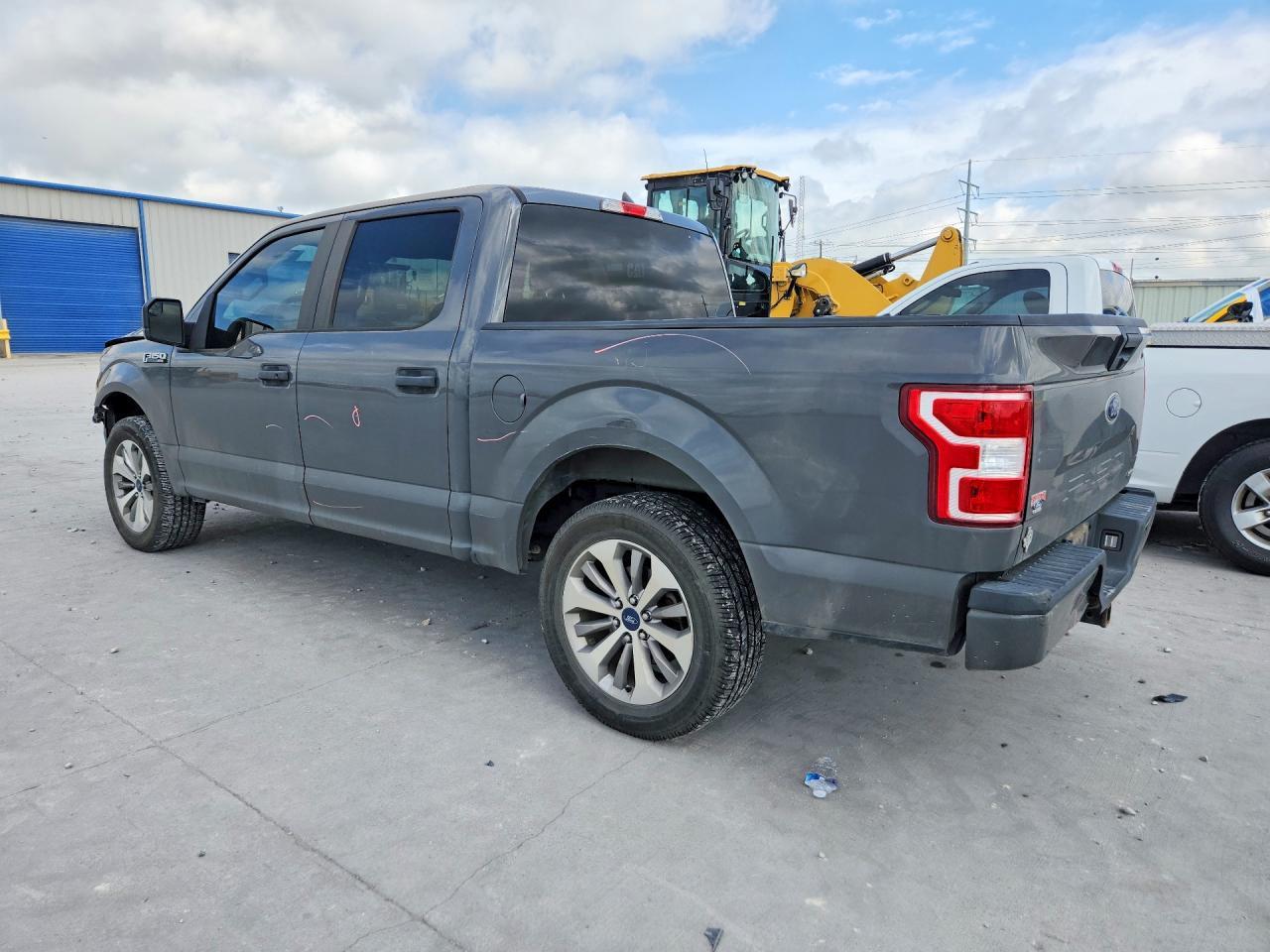 2018 Ford F150 Supercrew - Фото 2