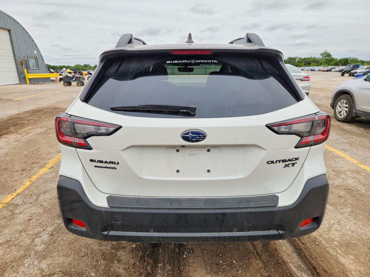 2025 Subaru Outback Onyx Edition Xt - Image 6