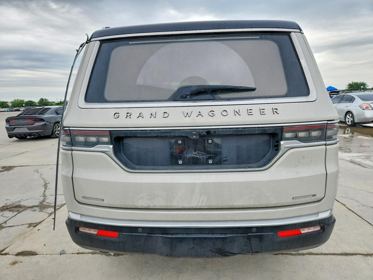 2022 Jeep Grand Wagoneer Series Iii - Image 6