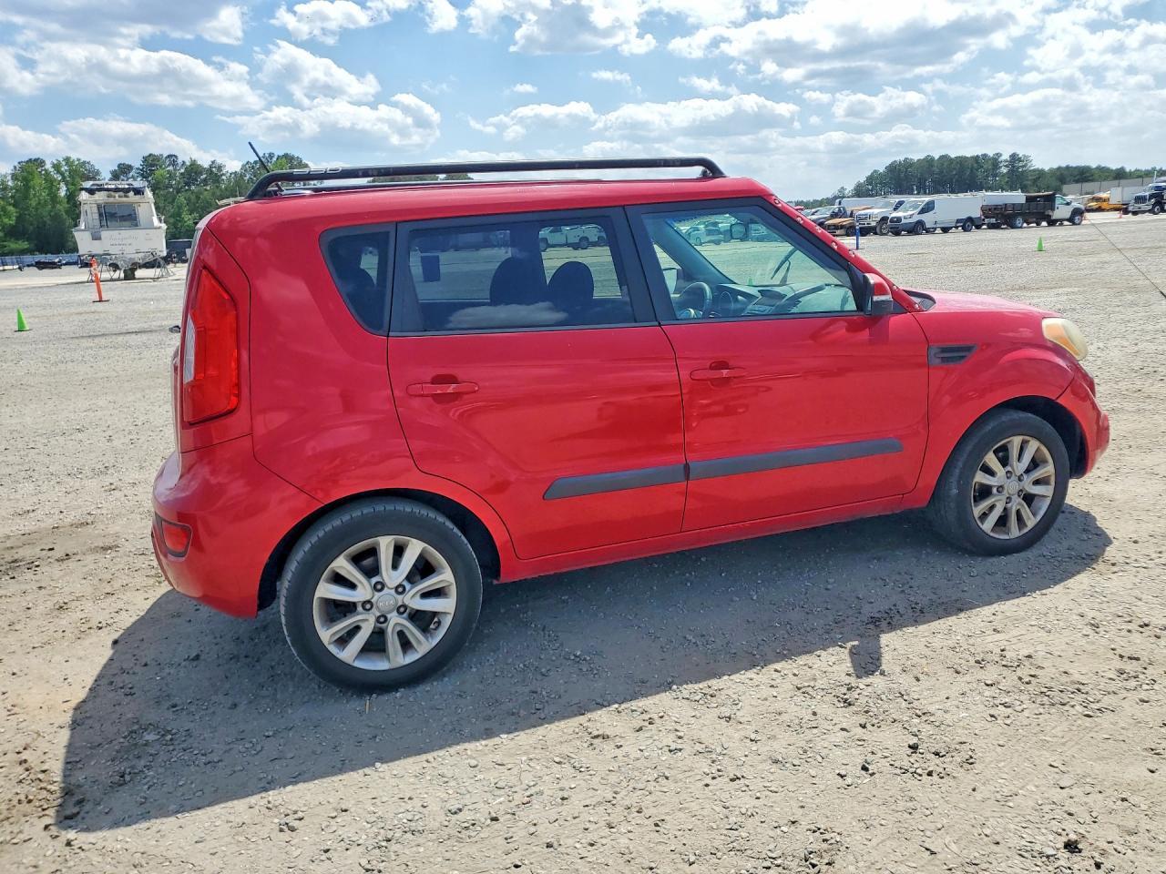 2012 Kia Soul + - Image 3