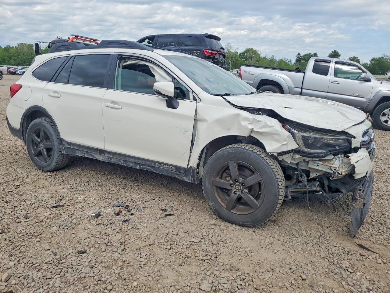 2019 Subaru Outback 3.6R Limited - Image 4