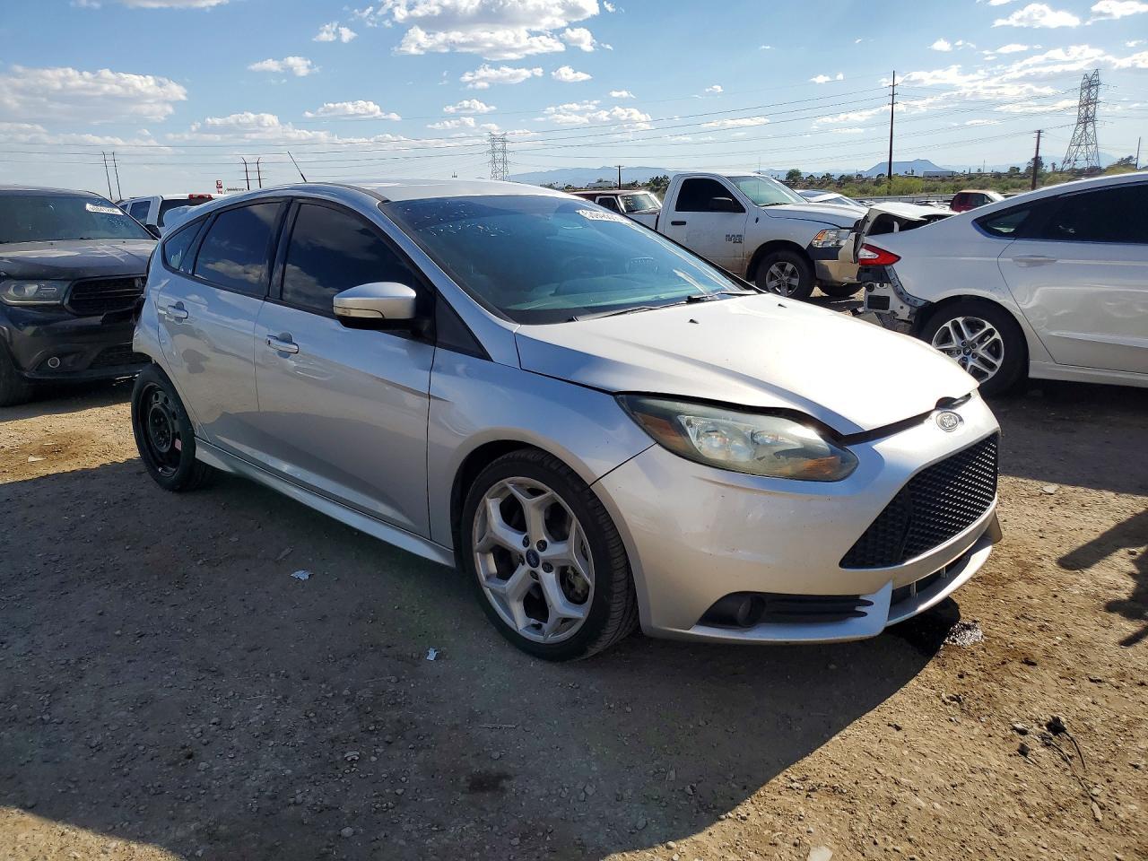 2014 Ford Focus St - Фото 4