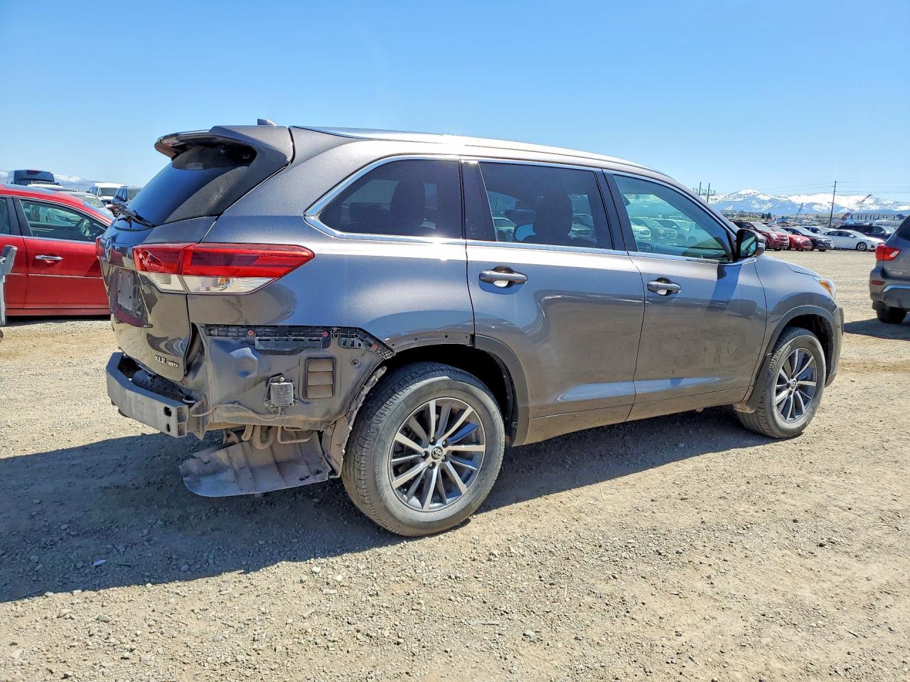 2018 Toyota Highlander Xle - Image 3