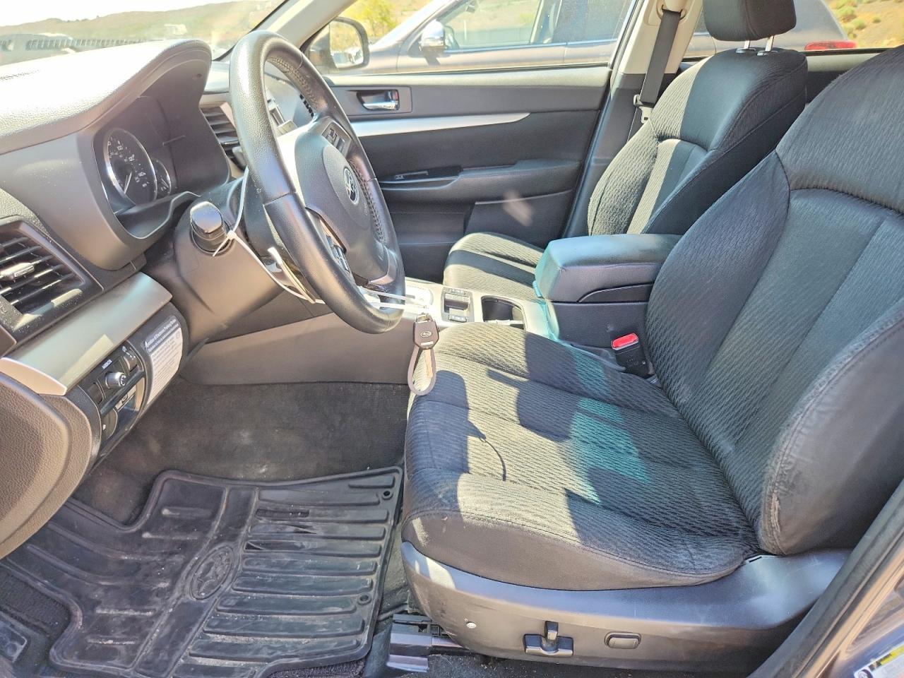 2012 Subaru Outback 2.5I Premium - Image 7