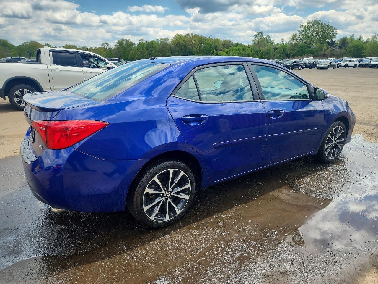 2017 Toyota Corolla Se - Фото 3