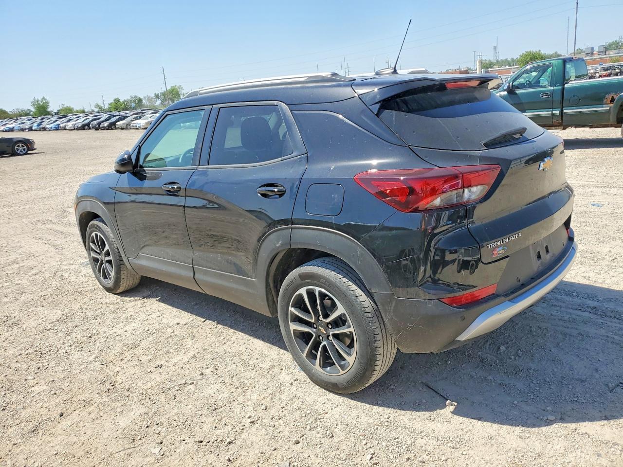 2024 Chevrolet Trailblazer Lt - Image 2
