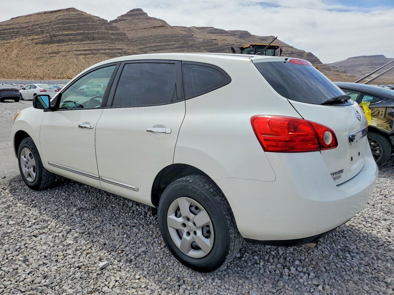 2015 Nissan Rogue Select S - Фото 2