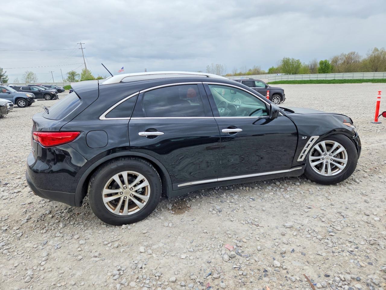 2017 Infiniti Qx70 Base - Image 3