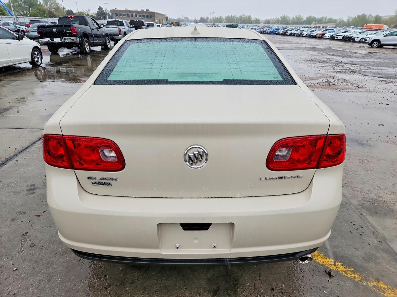 2010 Buick Lucerne Cx - Image 6