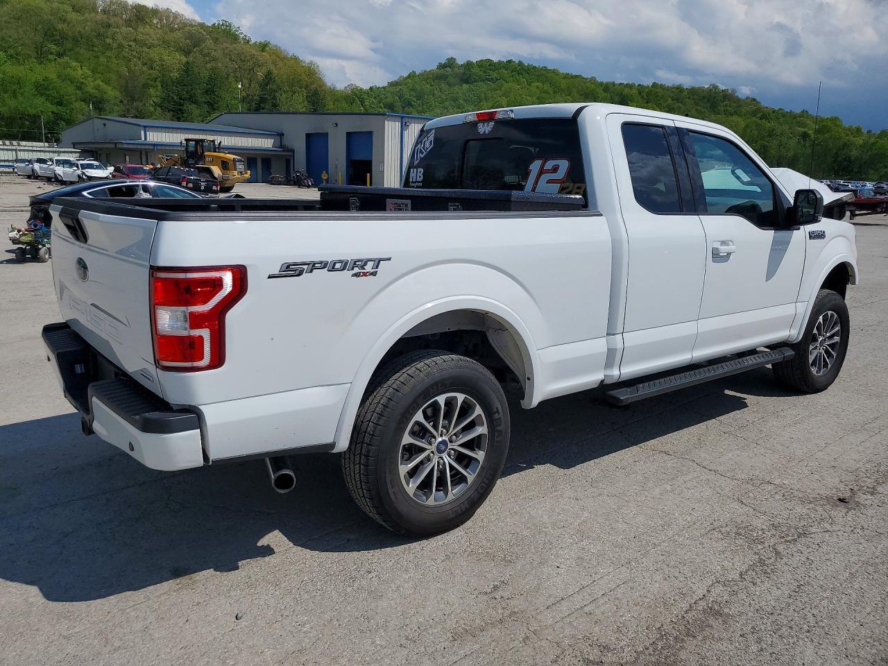 2020 Ford F150 Super Cab - Фото 3