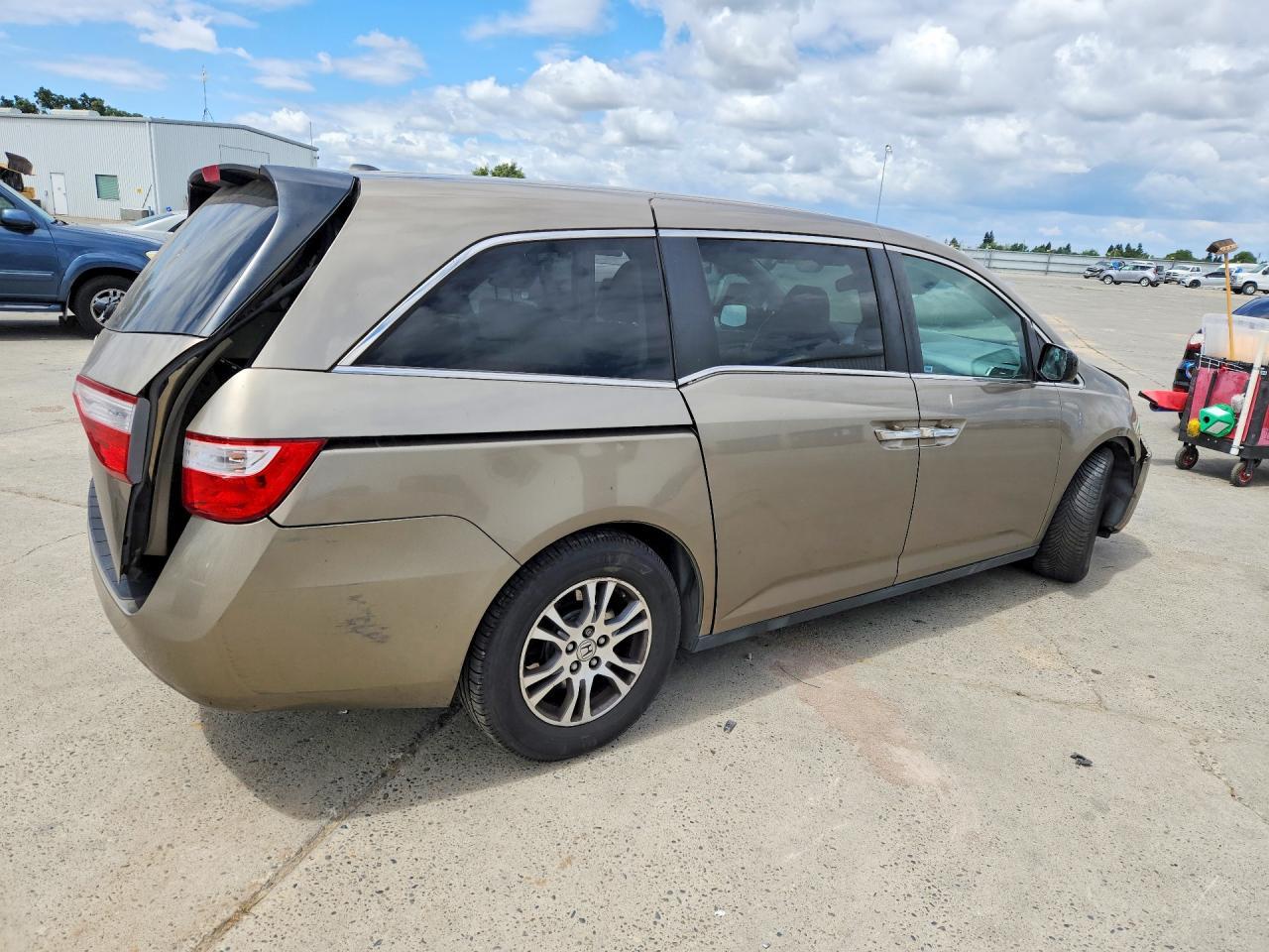 2013 Honda Odyssey Exl - Фото 3