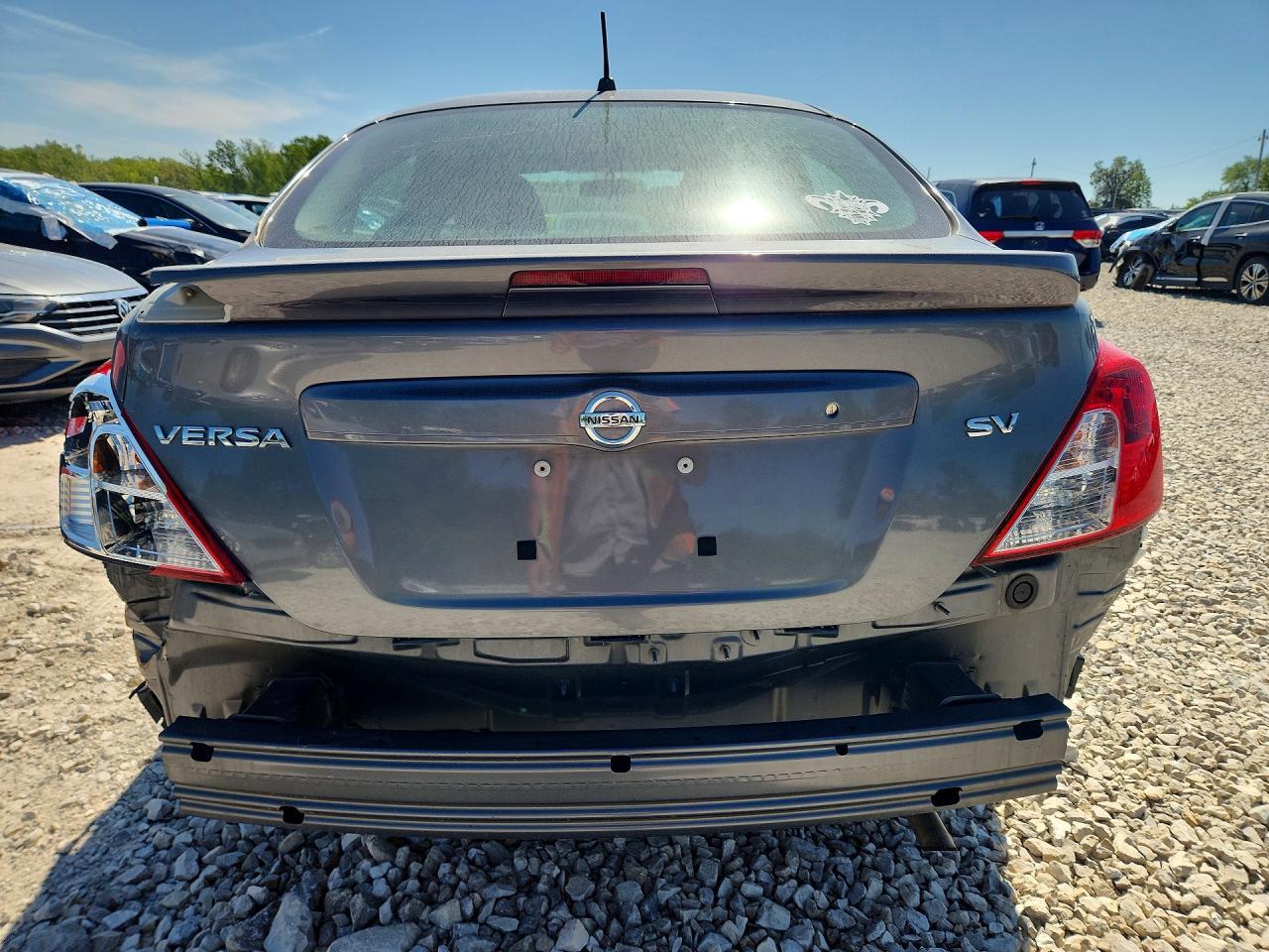 2018 Nissan Versa Sv - Фото 6