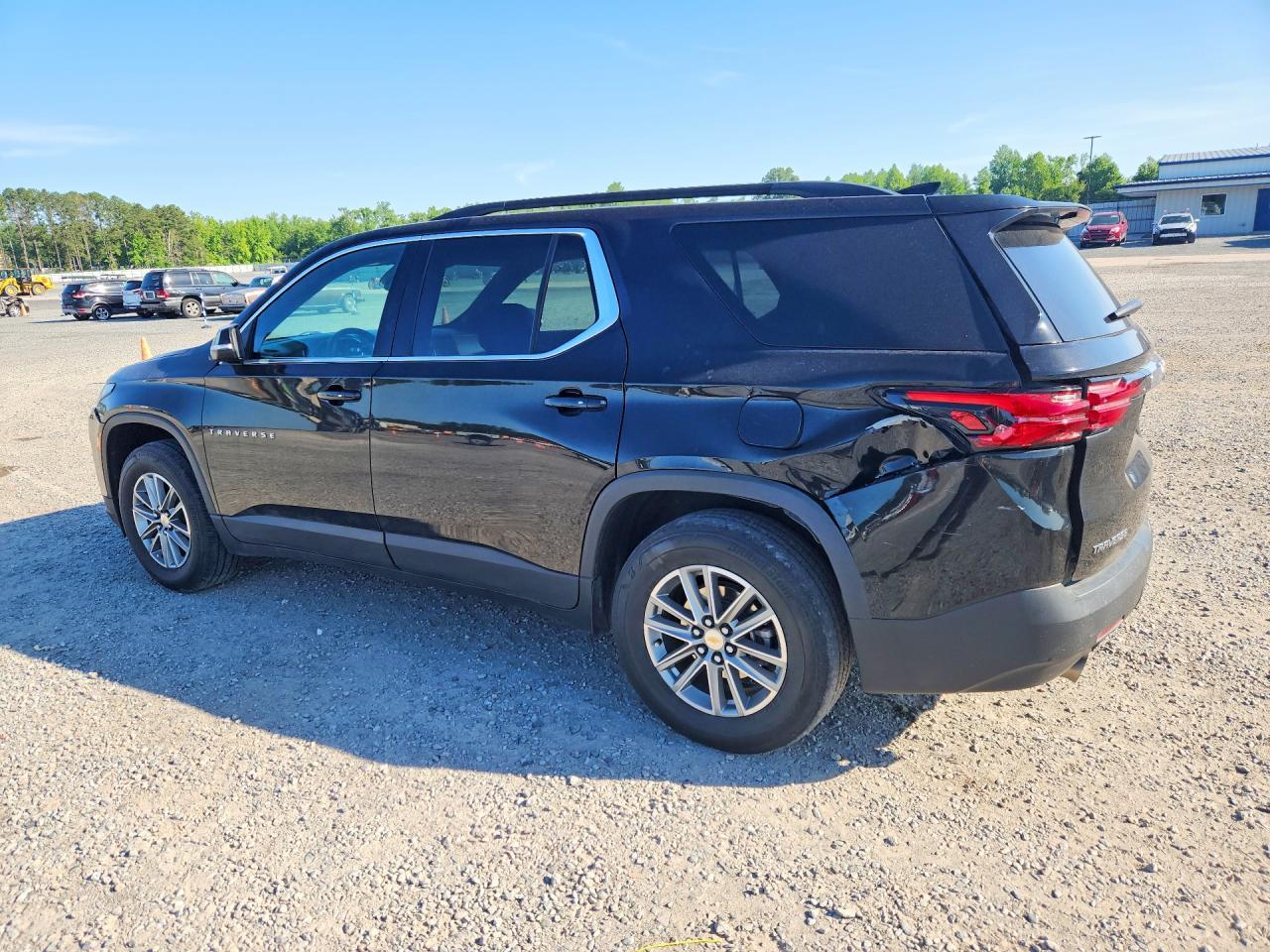 2023 Chevrolet Traverse Lt - Фото 2