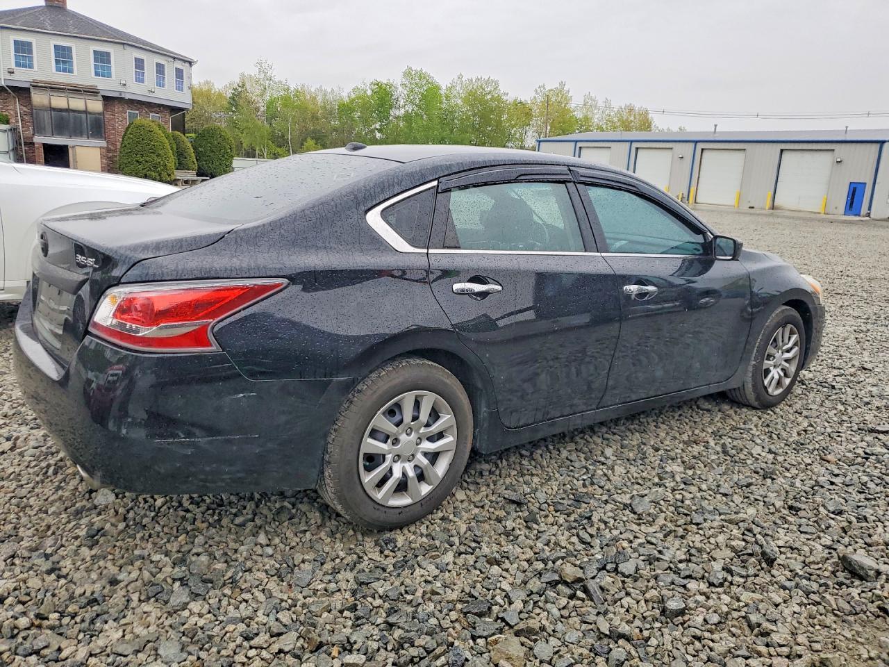 2015 Nissan Altima 2.5 S - Image 3