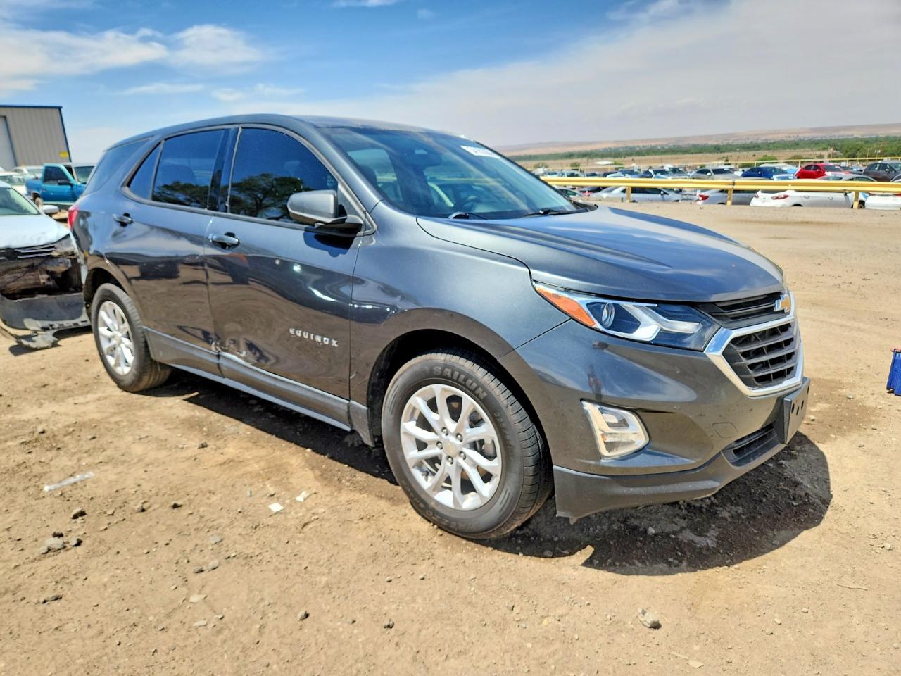 2018 Chevrolet Equinox Ls - Image 4