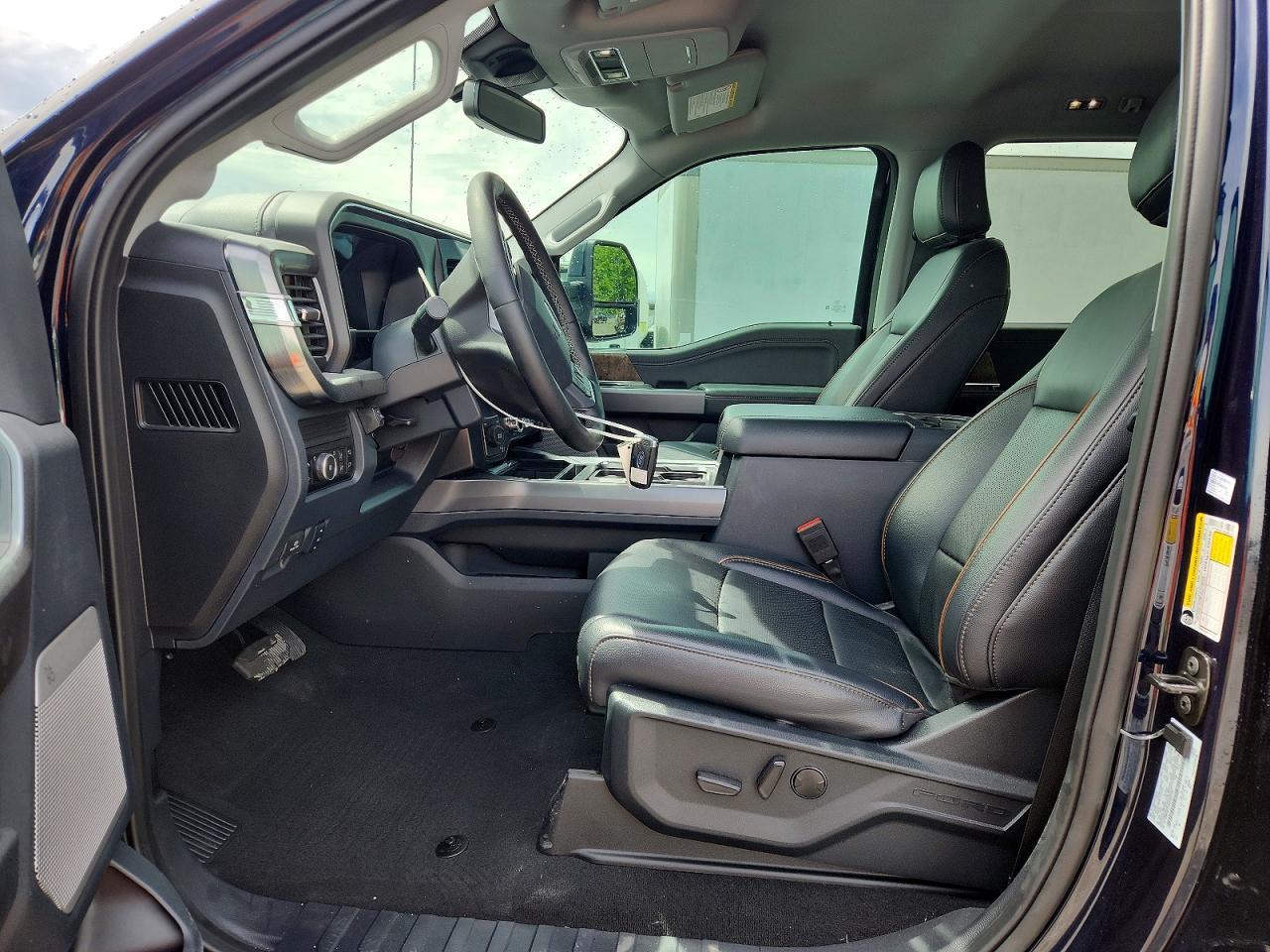 2025 Ford F350 Super Duty - Фото 7