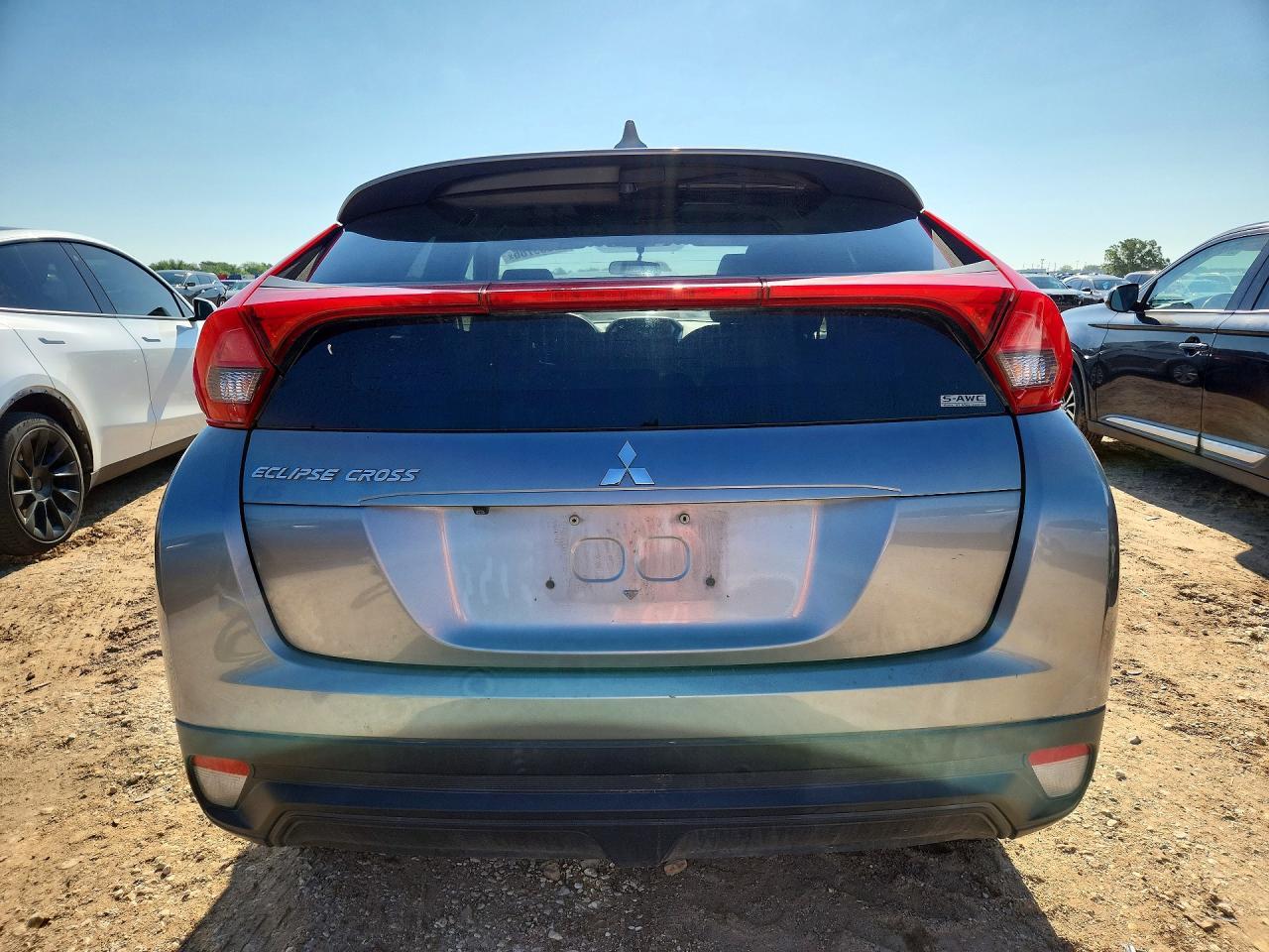 2020 Mitsubishi Eclipse Cross Es - Image 6