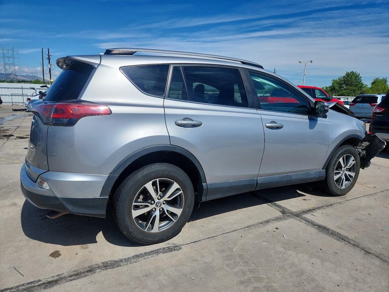 2017 Toyota Rav4 Xle - Фото 3