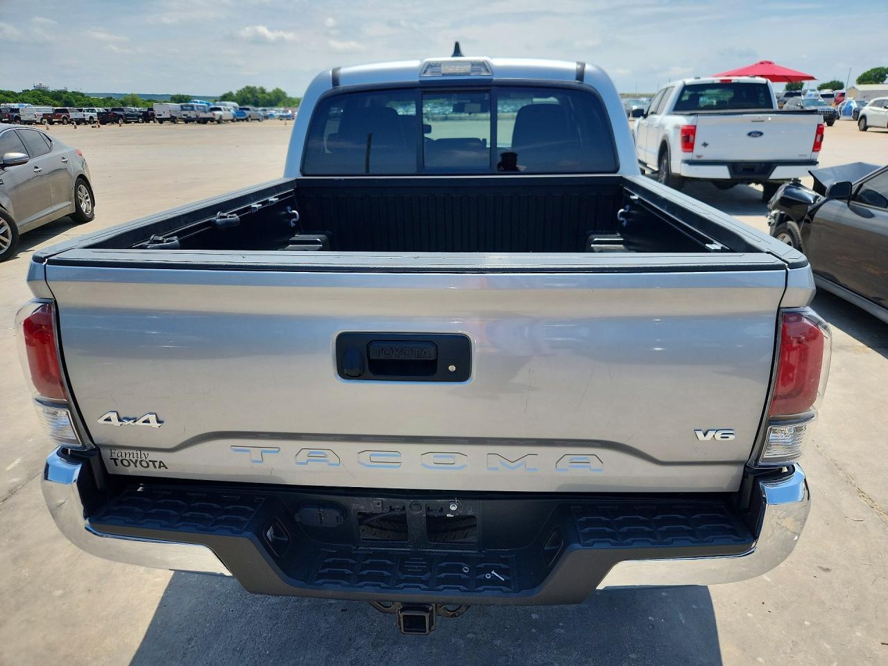 2023 Toyota Tacoma Sr V6 - Image 6