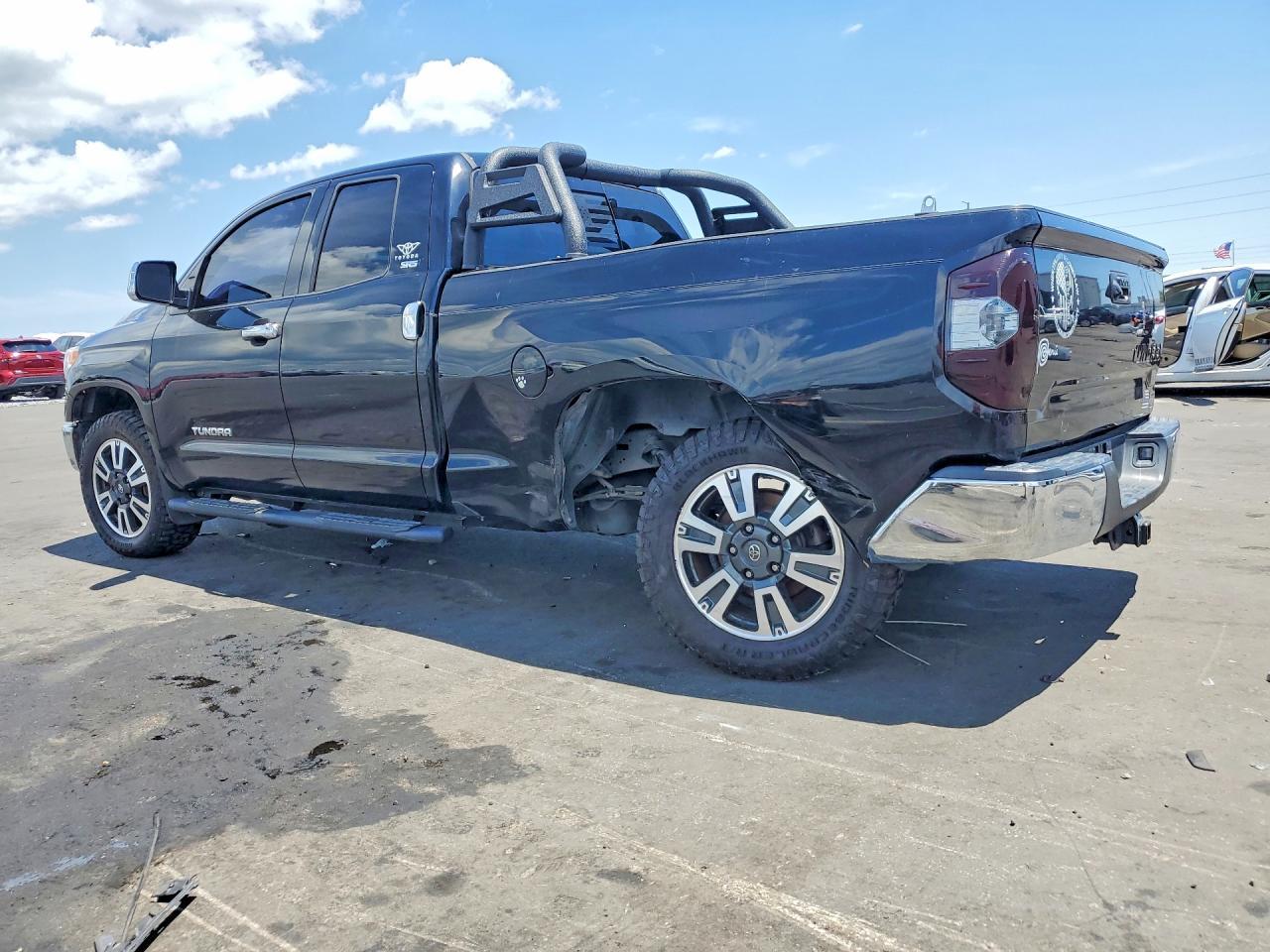 2016 Toyota Tundra Sr5 - Image 2