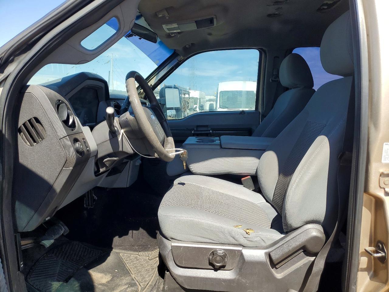 2012 Ford F450 Super Duty - Фото 5