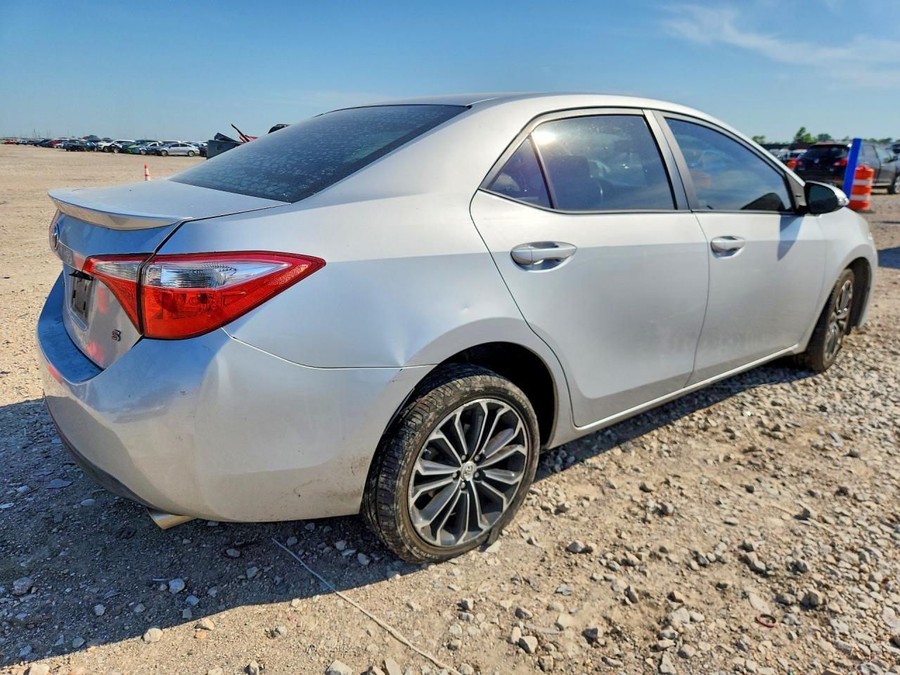 2014 Toyota Corolla S Plus - Фото 3
