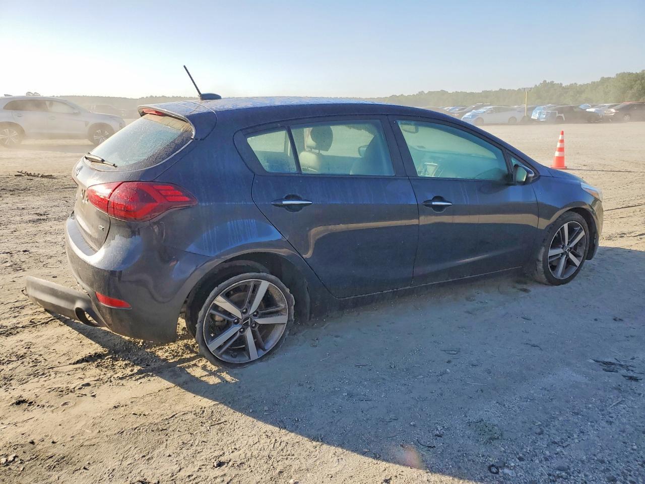 2017 Kia Forte - Фото 3