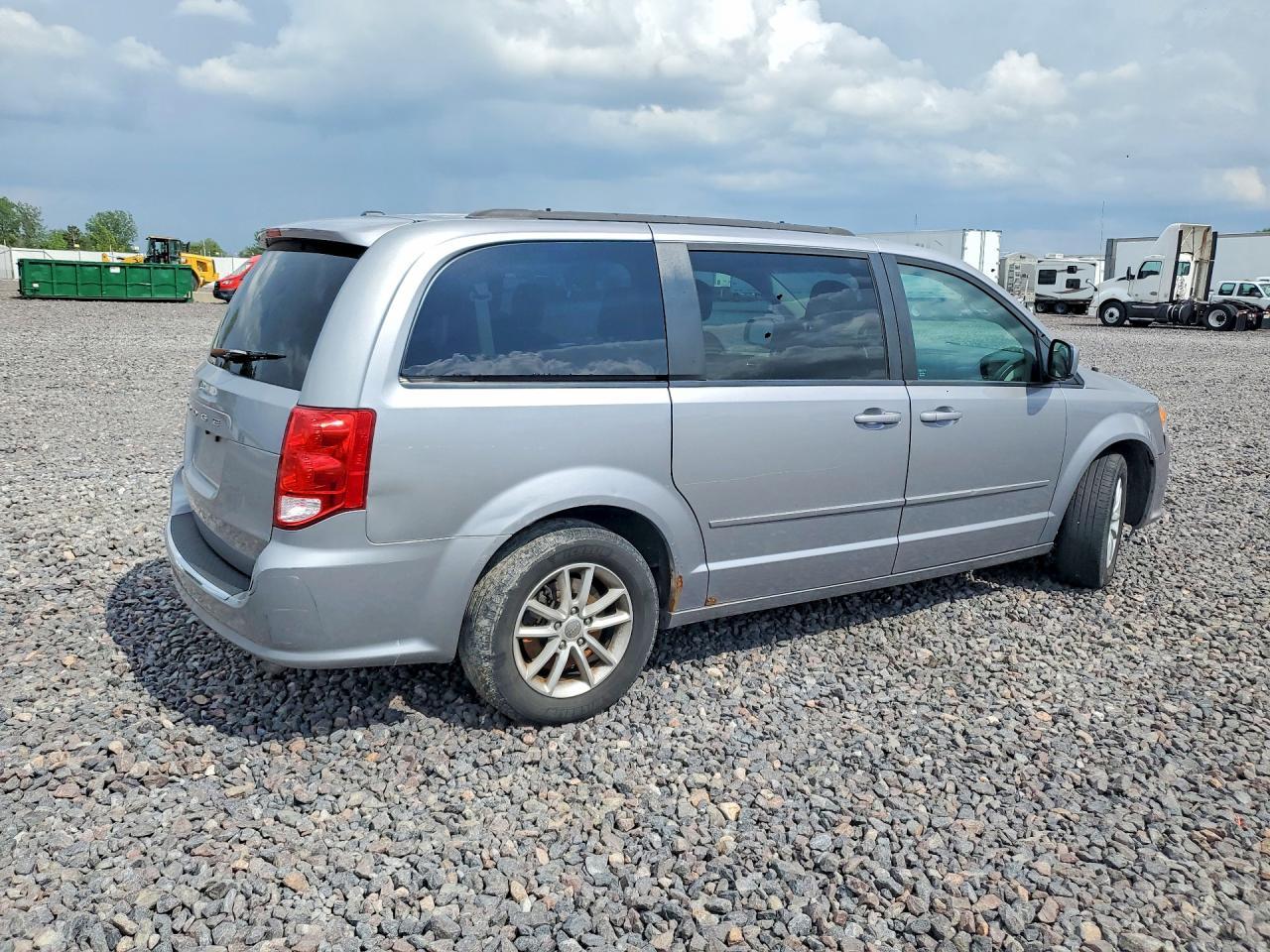 2015 Dodge Grand Caravan Sxt - Фото 3