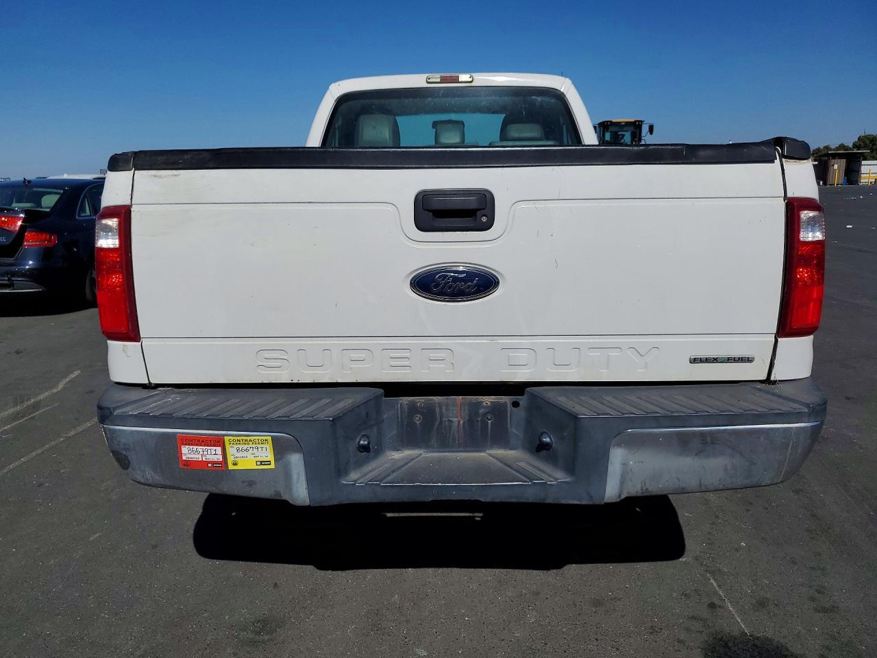 2015 Ford F350 Super Duty - Фото 6
