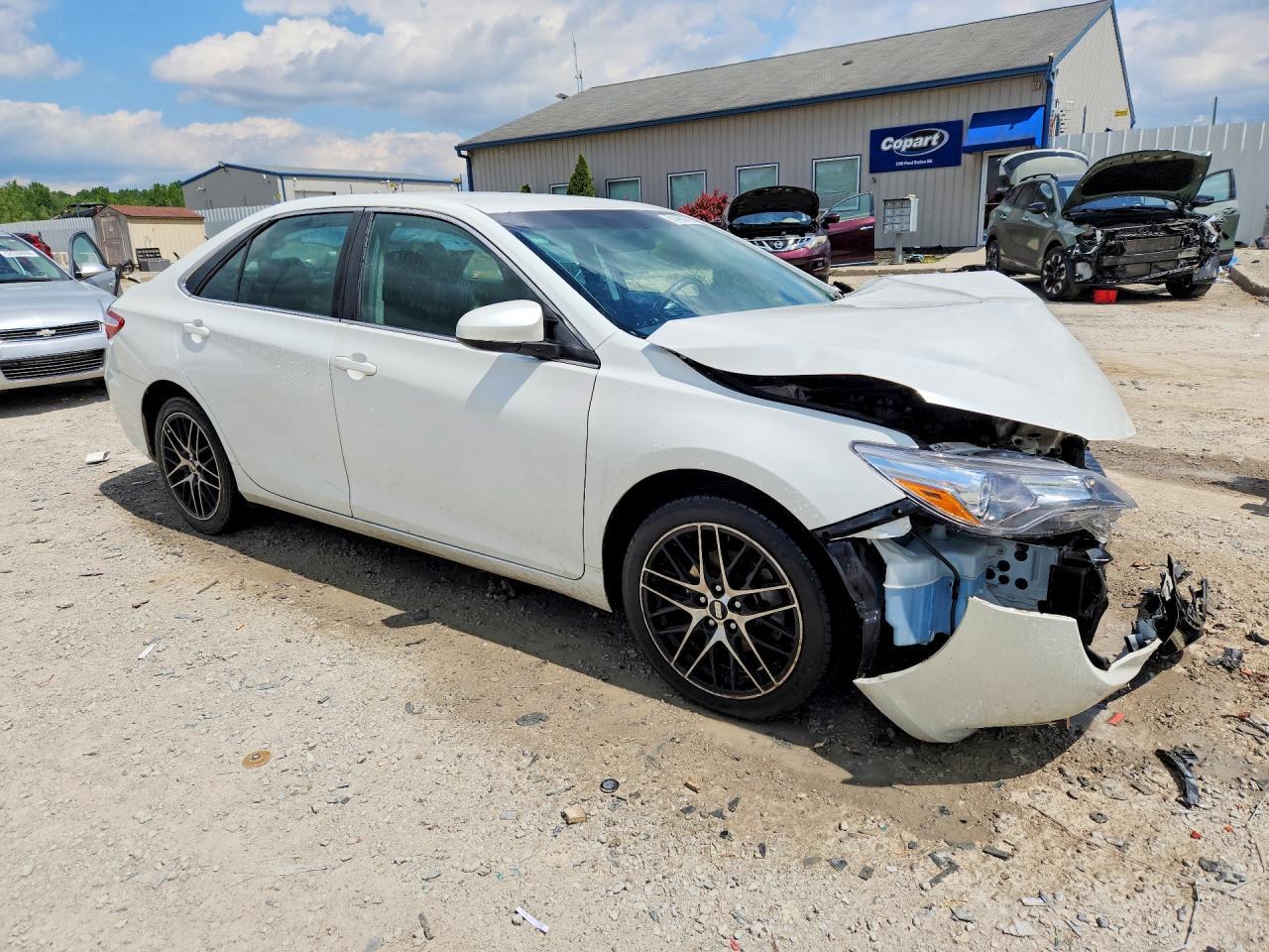 2015 Toyota Camry Xse - Фото 4
