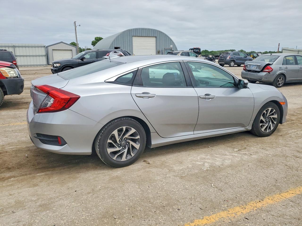 2017 Honda Civic Ex - Фото 3