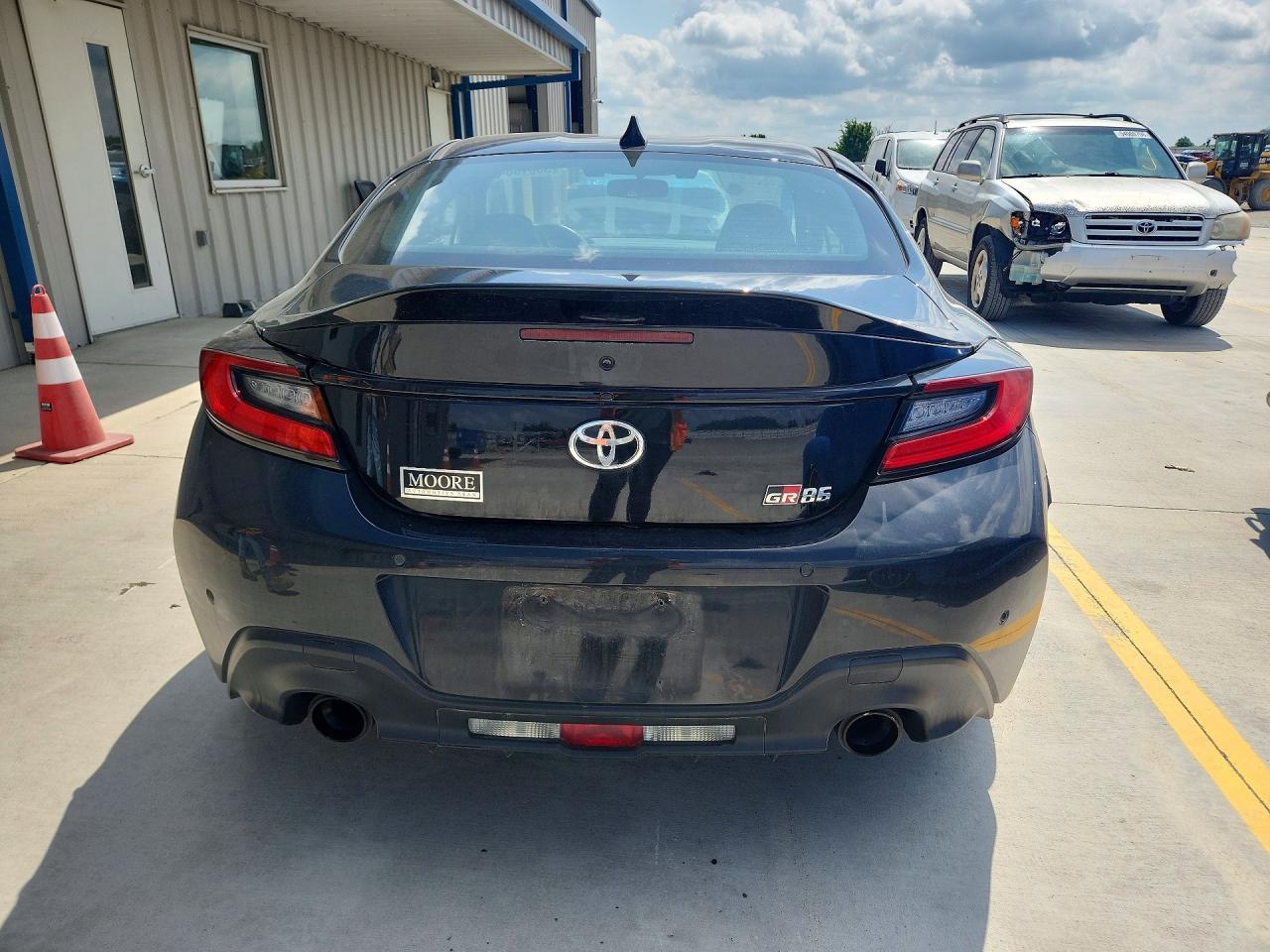 2025 Toyota Gr 86 Premium - Фото 6