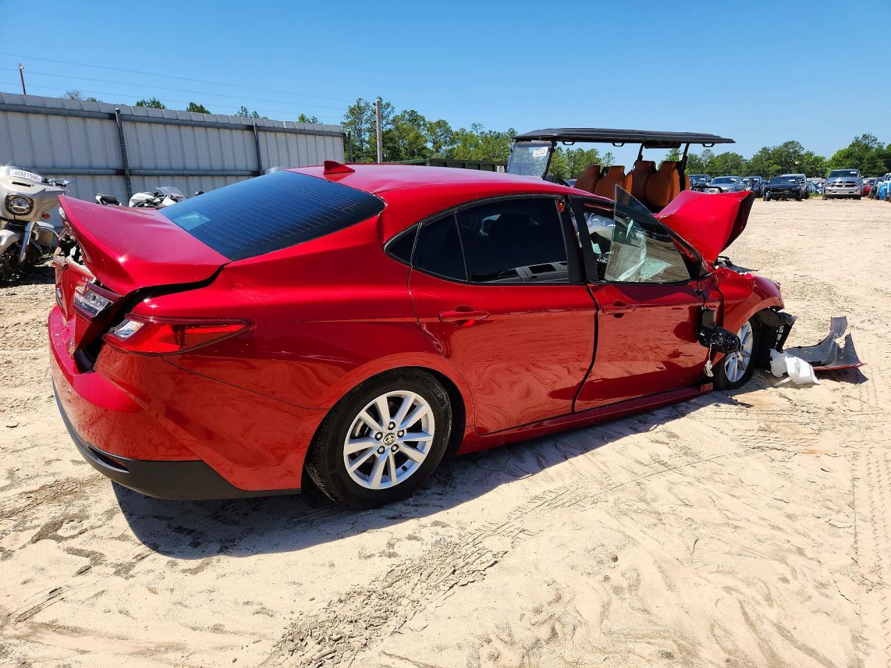 2025 Toyota Camry Le - Image 3