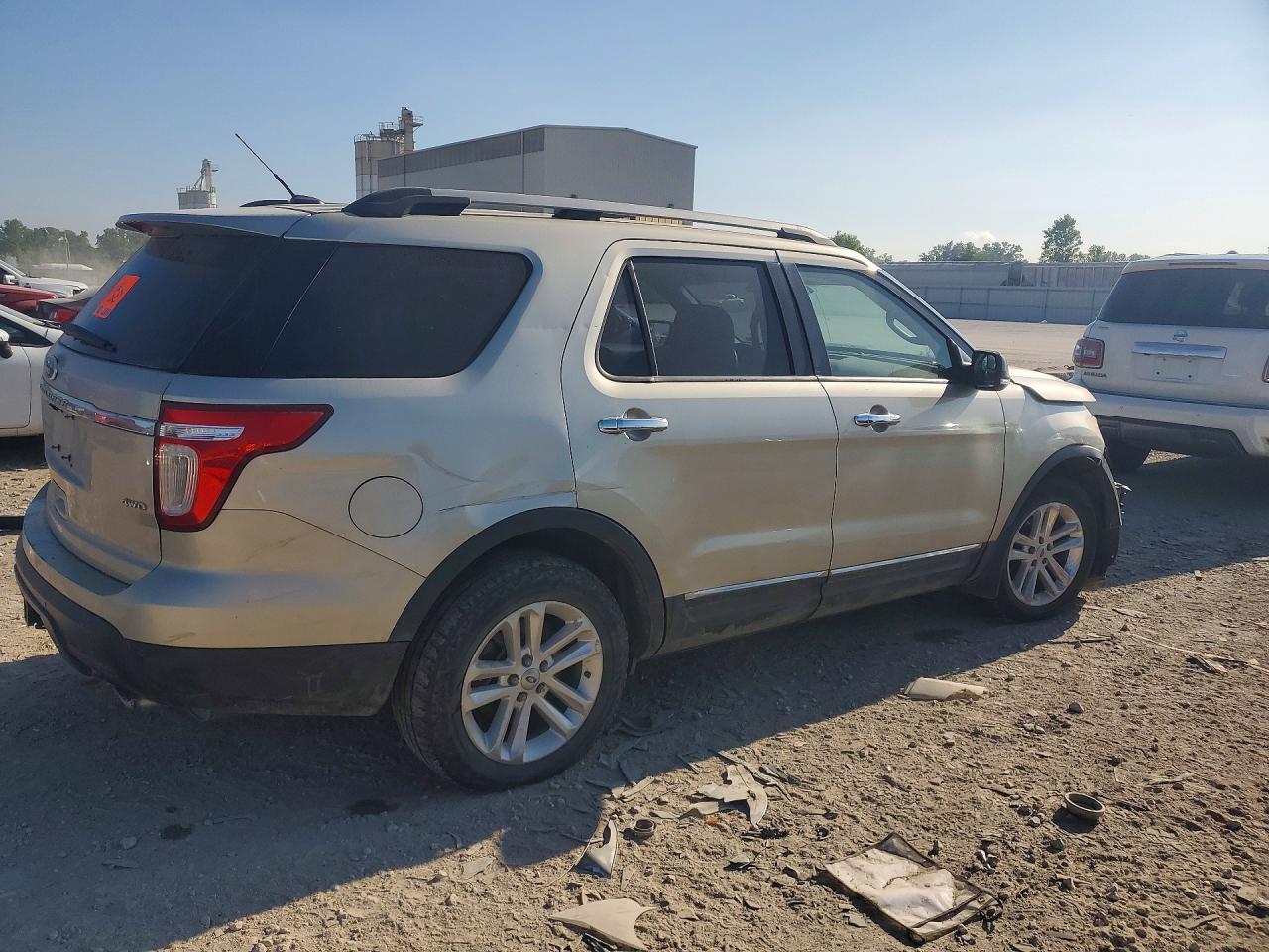 2011 Ford Explorer Xlt - Фото 3